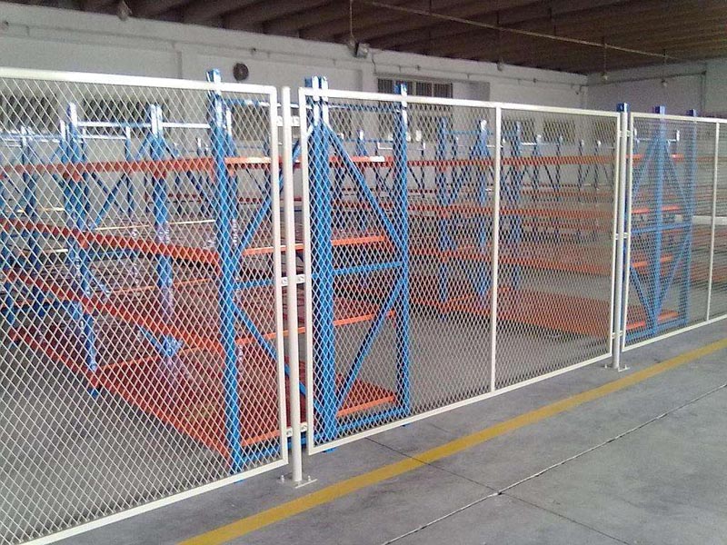 鋼板網(wǎng)護(hù)欄